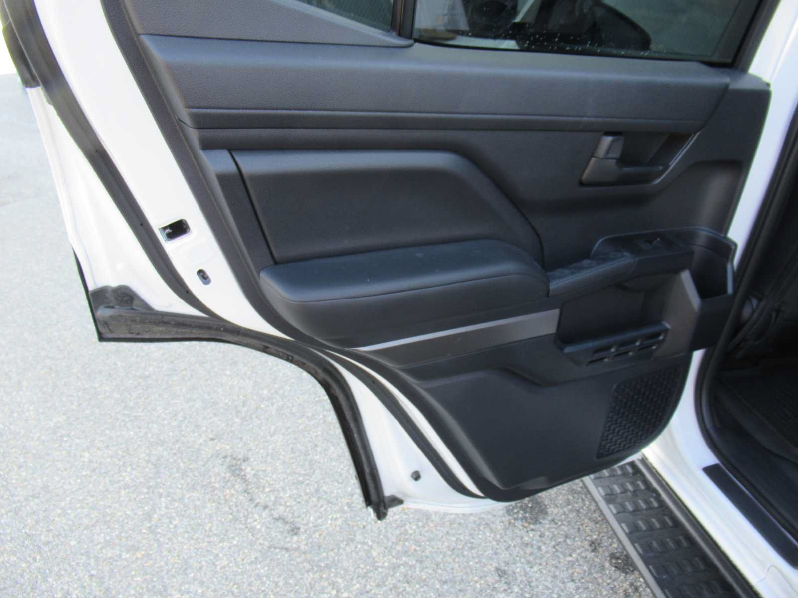 Used 2026 Toyota 4Runner SR5 AWD/4WD image 16