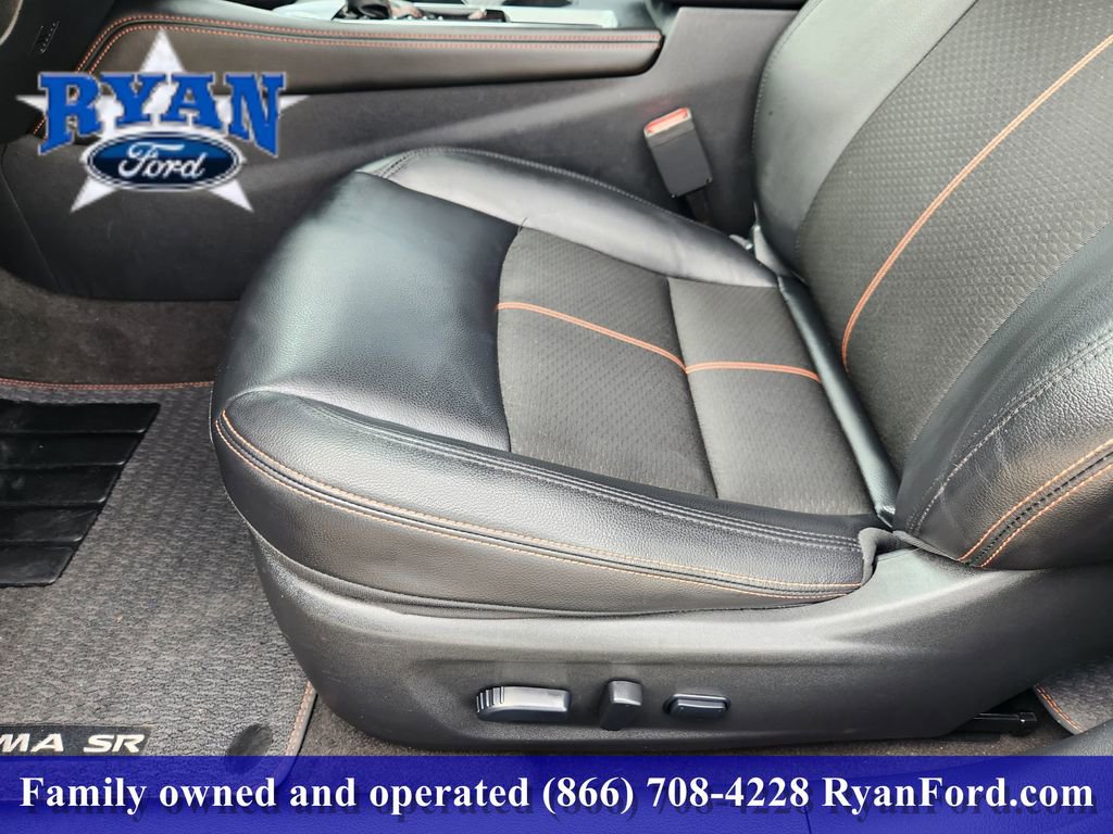 Used 2022 Nissan Altima 2.5 SR w/ Midnight Edition Package FWD image 17
