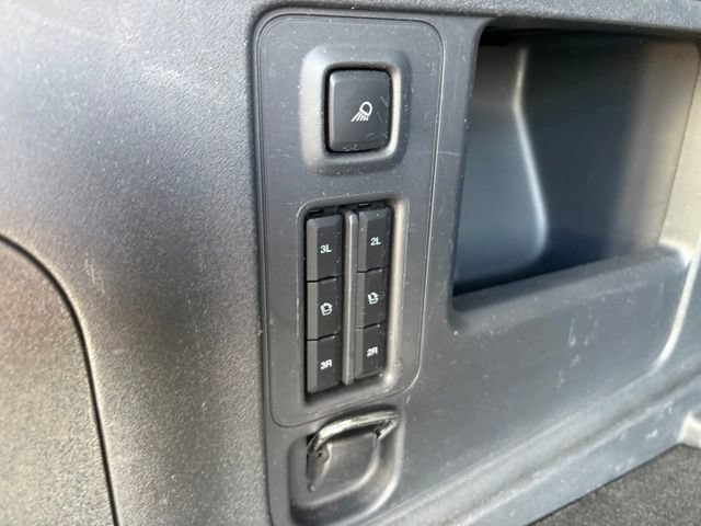 Certified 2025 Ford Expedition Active AWD/4WD image 40