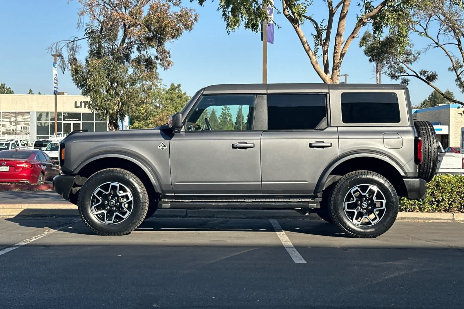 Certified 2024 Ford Bronco Outer Banks AWD/4WD image 6