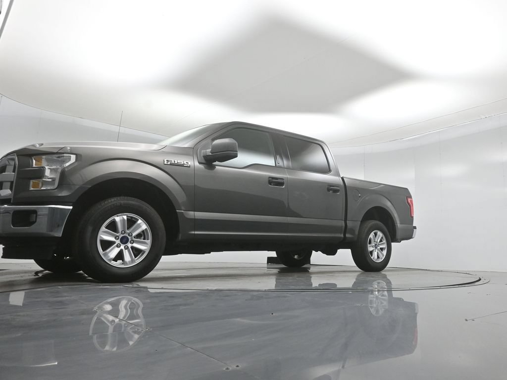Certified 2017 Ford F150 XLT RWD image 39