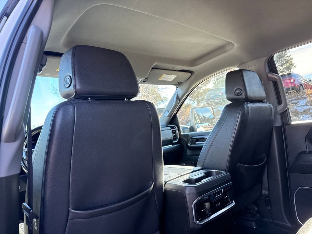 Used 2024 Chevrolet Silverado 3500 LTZ w/ LTZ Convenience Package image 21
