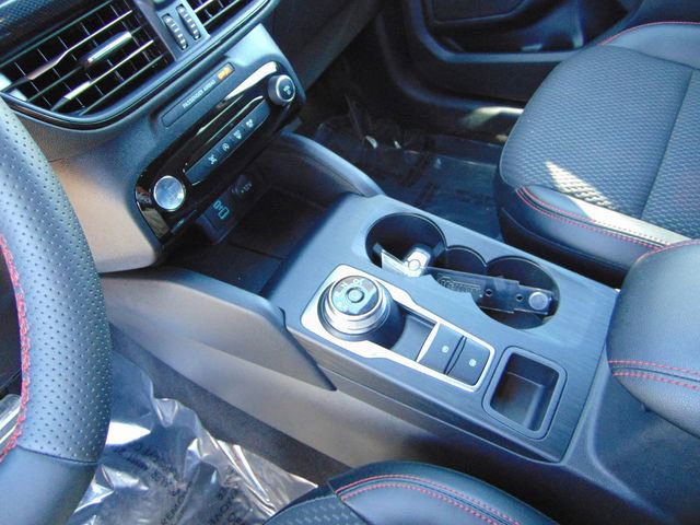 Certified 2023 Ford Escape ST-Line w/ Tech Pack #1 AWD/4WD image 15