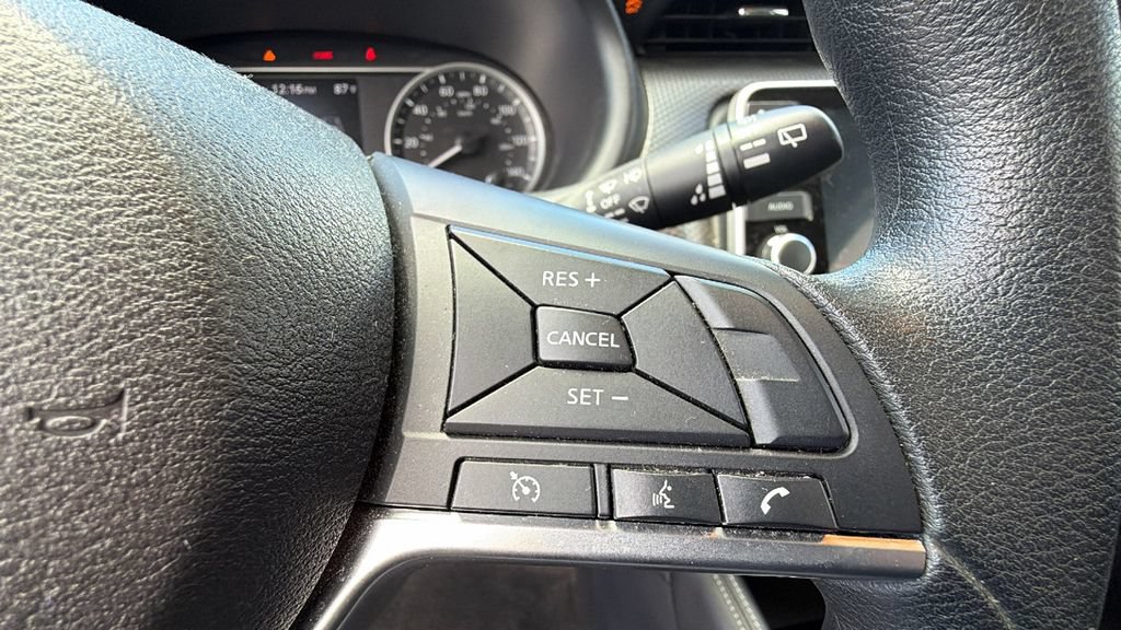 Used 2020 Nissan Kicks SV FWD image 17