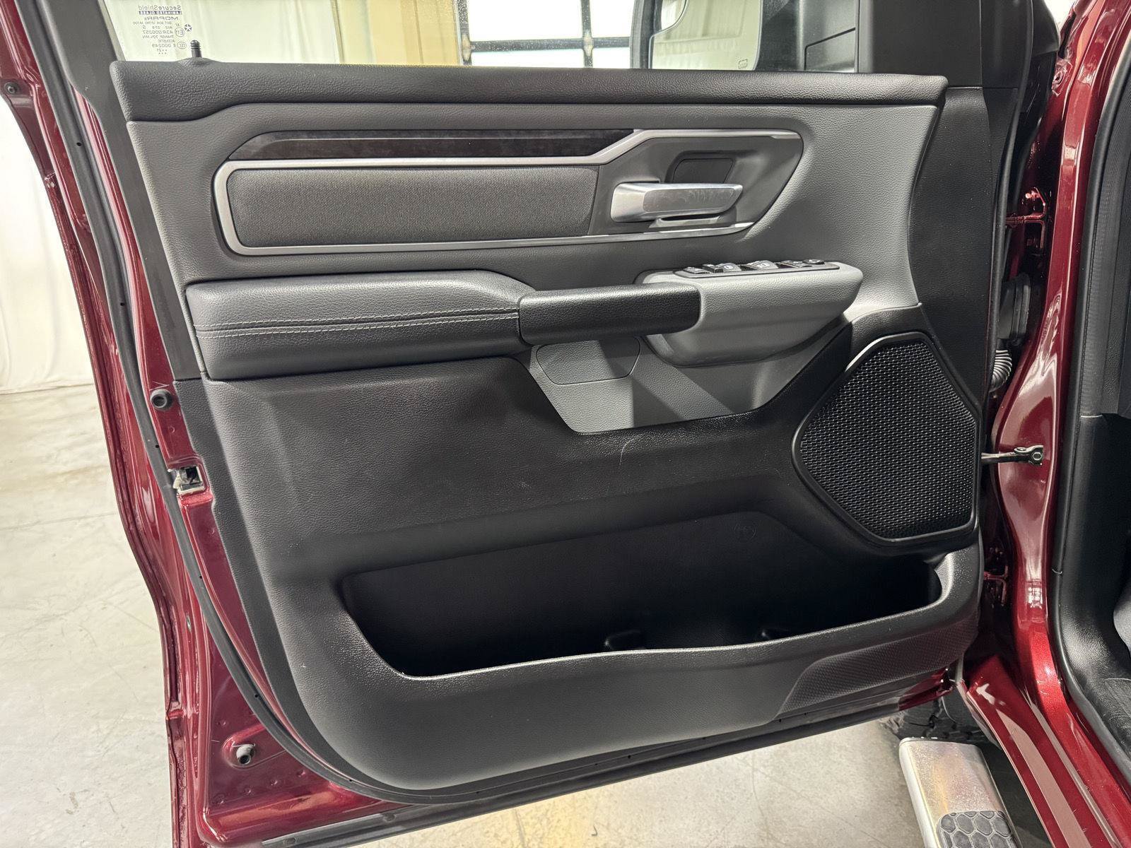 Used 2021 RAM 1500 Big Horn AWD/4WD image 16