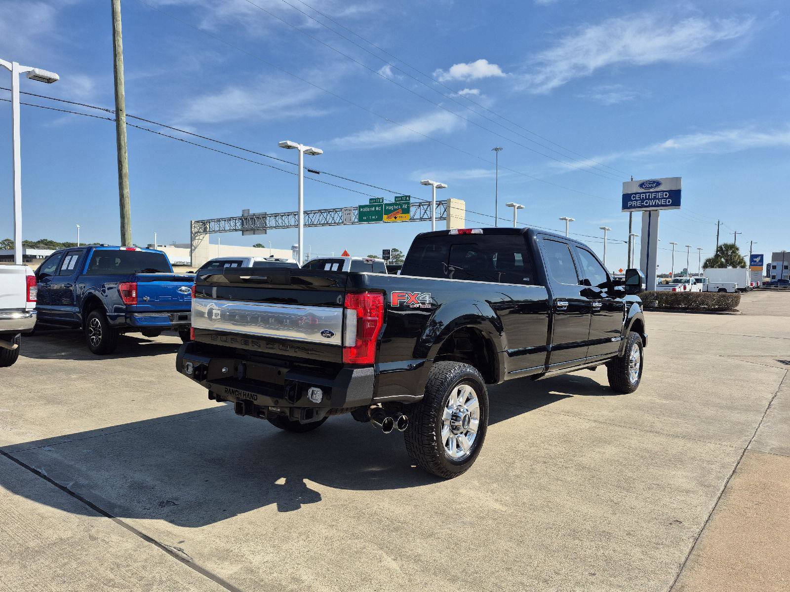 Certified 2018 Ford F350 Platinum w/ Platinum Ultimate Package image 4