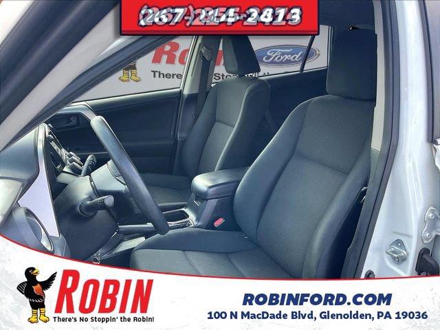 Used 2018 Toyota RAV4 LE w/ All Weather Liner Package AWD/4WD image 22
