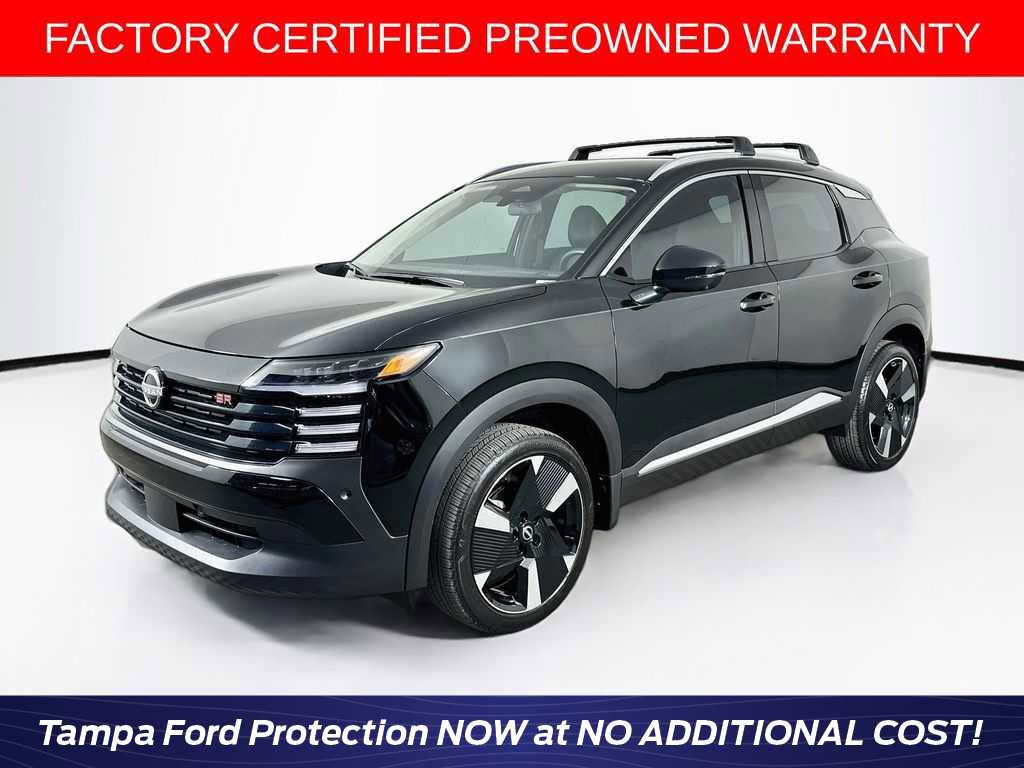 Used 2025 Nissan Kicks SR FWD image 1