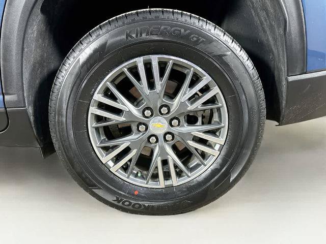 Used 2024 Chevrolet Traverse LT w/ LPO, Floor Liner Package FWD image 8