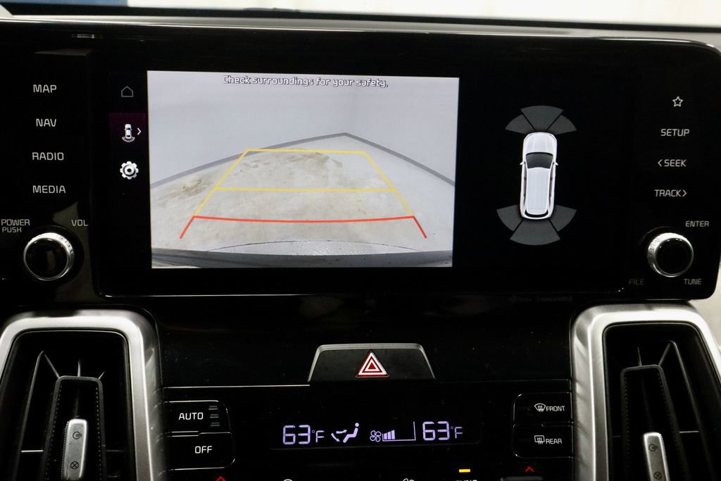 Used 2022 Kia Sorento EX w/ Panoramic Sunroof Package image 9