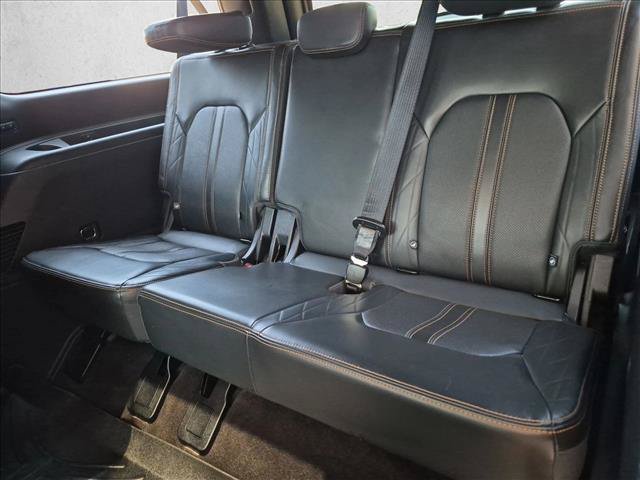 Certified 2022 Ford Expedition Max Platinum RWD image 22