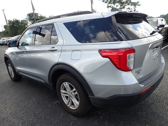 Certified 2022 Ford Explorer XLT image 5