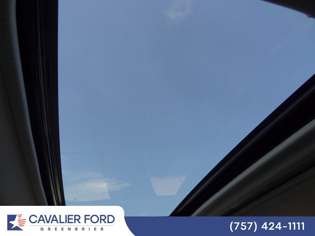 Used 2025 Toyota RAV4 XLE w/ Convenience Package AWD/4WD image 14