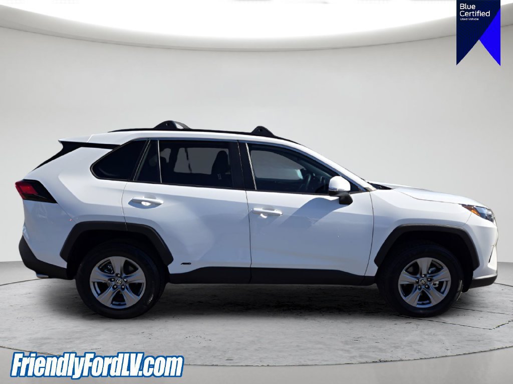 Used 2024 Toyota RAV4 XLE AWD/4WD image 8