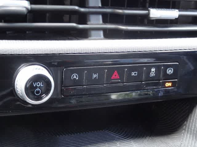 Certified 2025 Ford Explorer ST-Line AWD/4WD image 27
