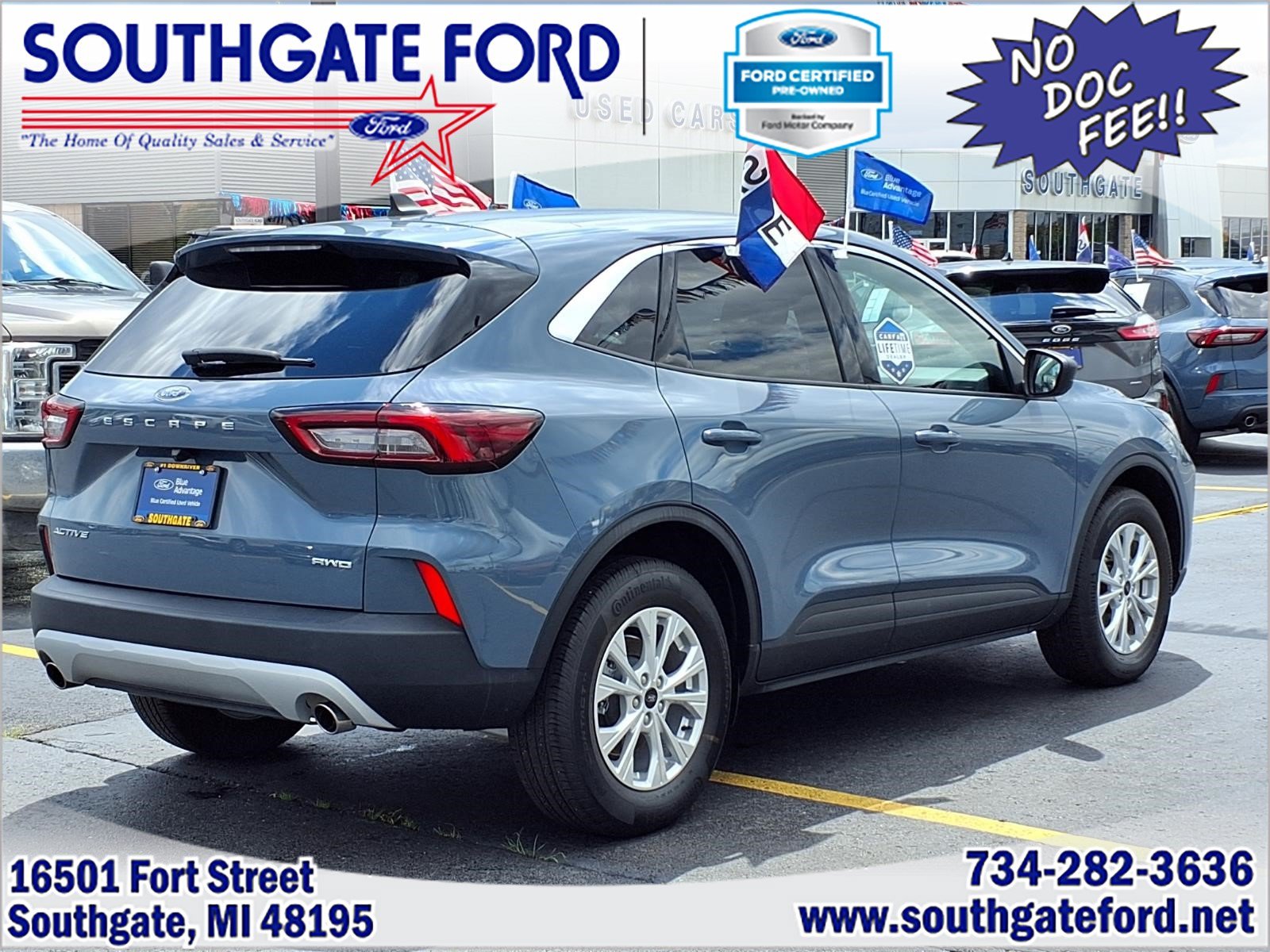 Certified 2023 Ford Escape Active AWD/4WD image 2