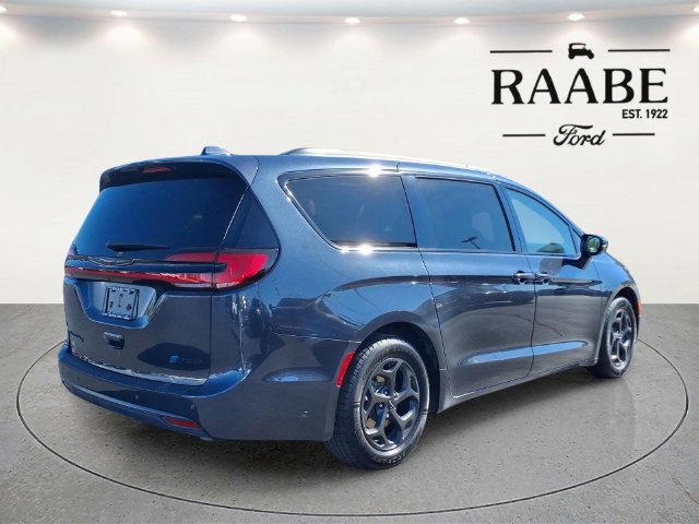 Used 2021 Chrysler Pacifica Limited w/ S Appearance Package FWD image 7