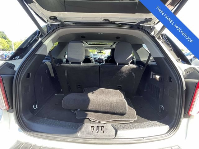 Certified 2023 Ford Explorer XLT w/ Equipment Group 202A RWD image 37