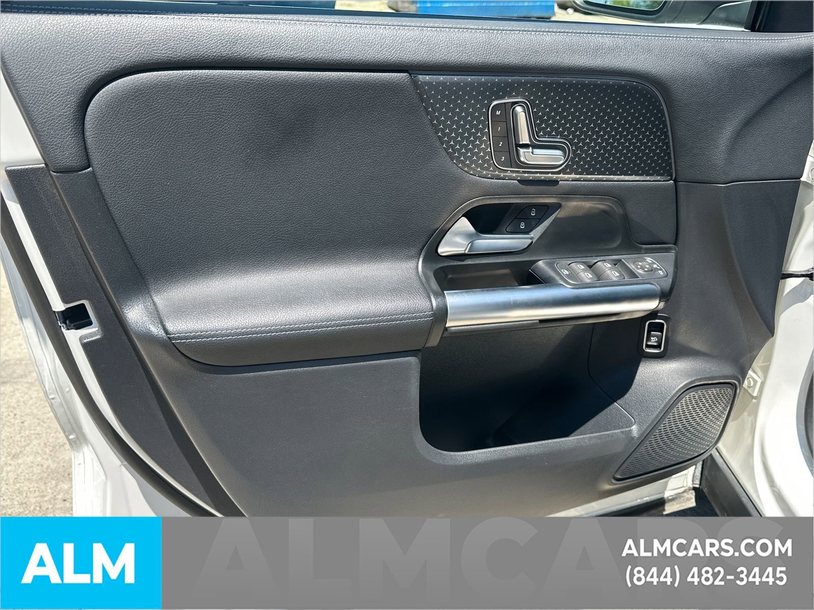 Used 2025 Mercedes-Benz GLA 250 image 11