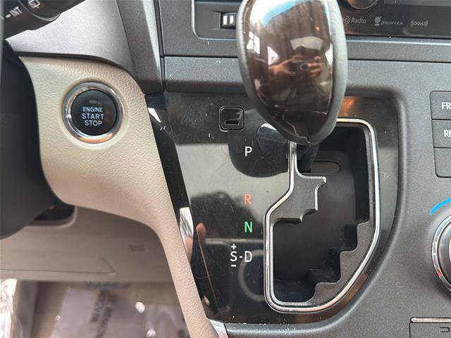 Used 2017 Toyota Sienna XLE w/ XLE Navigation Package FWD image 20