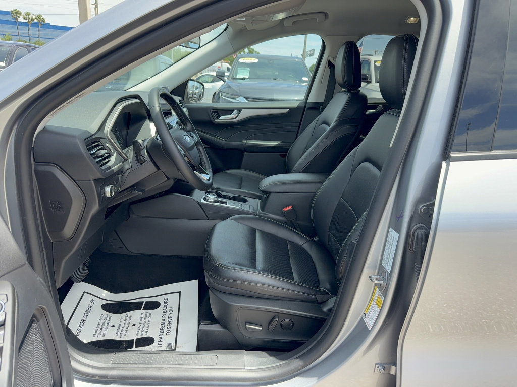 Certified 2022 Ford Escape SEL image 12