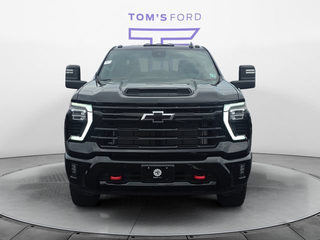 Used 2025 Chevrolet Silverado 2500 LTZ w/ LTZ Plus Package AWD/4WD image 10