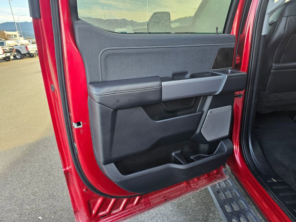 Certified 2024 Ford F350 Lariat w/ Tremor Off-Road Package image 12