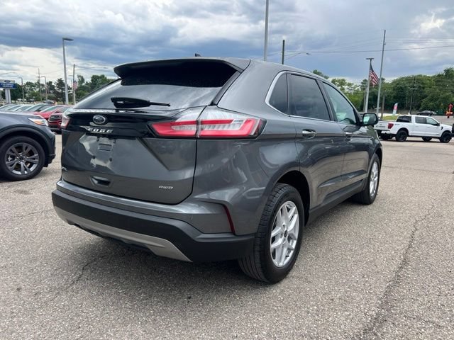 Certified 2023 Ford Edge SEL w/ Convenience Package AWD/4WD image 4