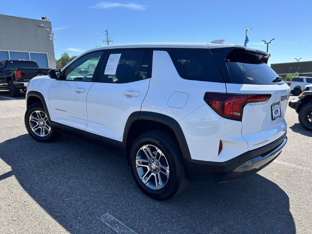 Used 2026 GMC Terrain Elevation FWD image 8