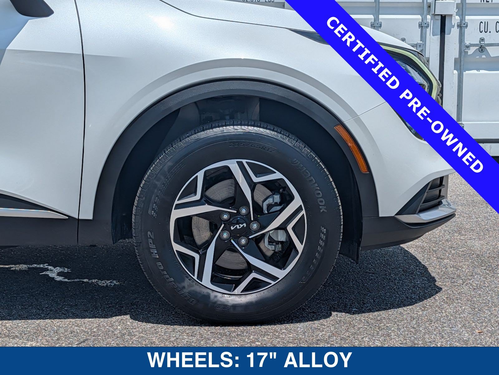 Used 2023 Kia Sportage LX AWD/4WD image 11