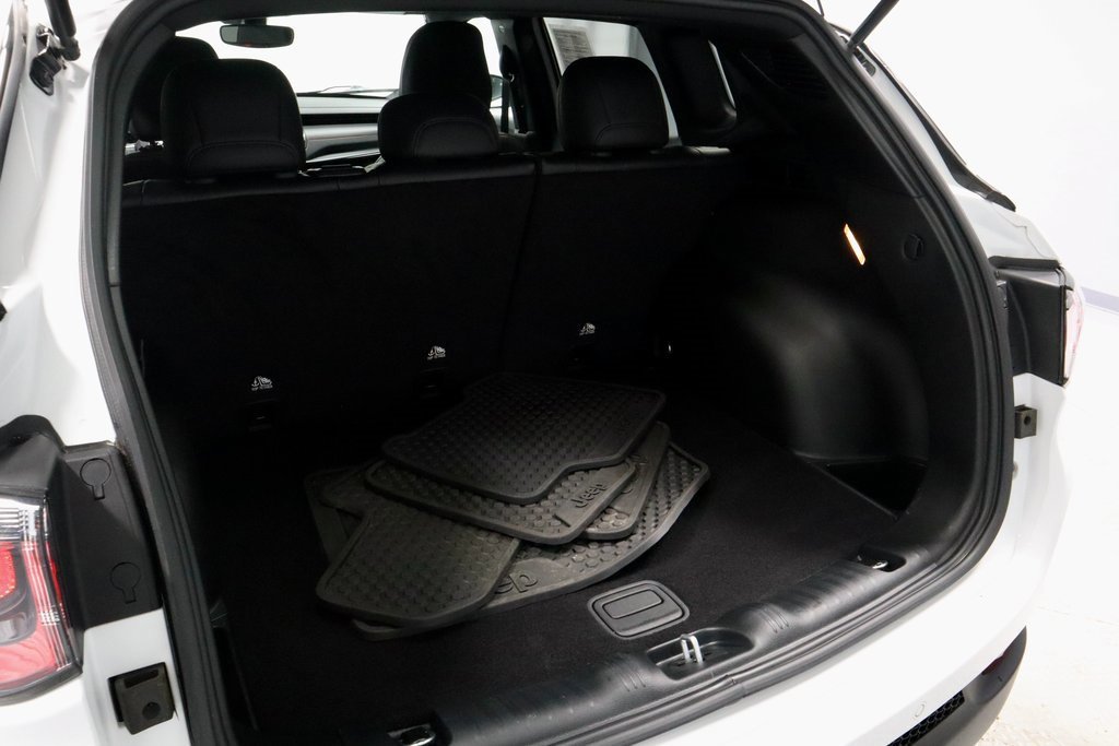 Used 2024 Jeep Compass Trailhawk w/ Trailer Tow Group image 12