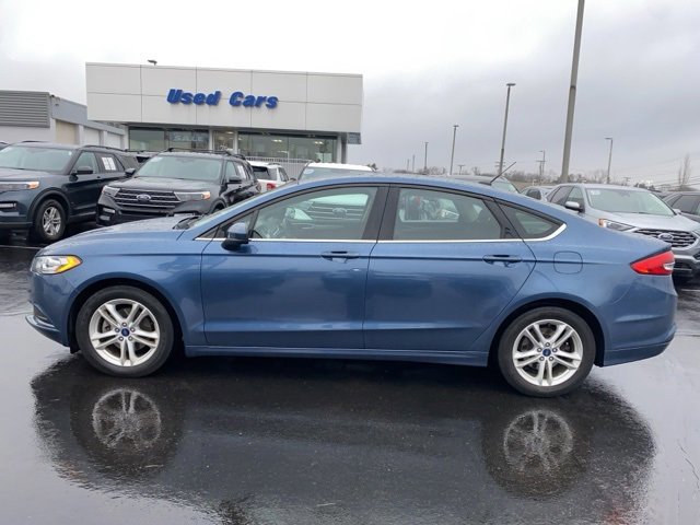 Certified 2018 Ford Fusion SE w/ Fusion SE Technology Package image 6