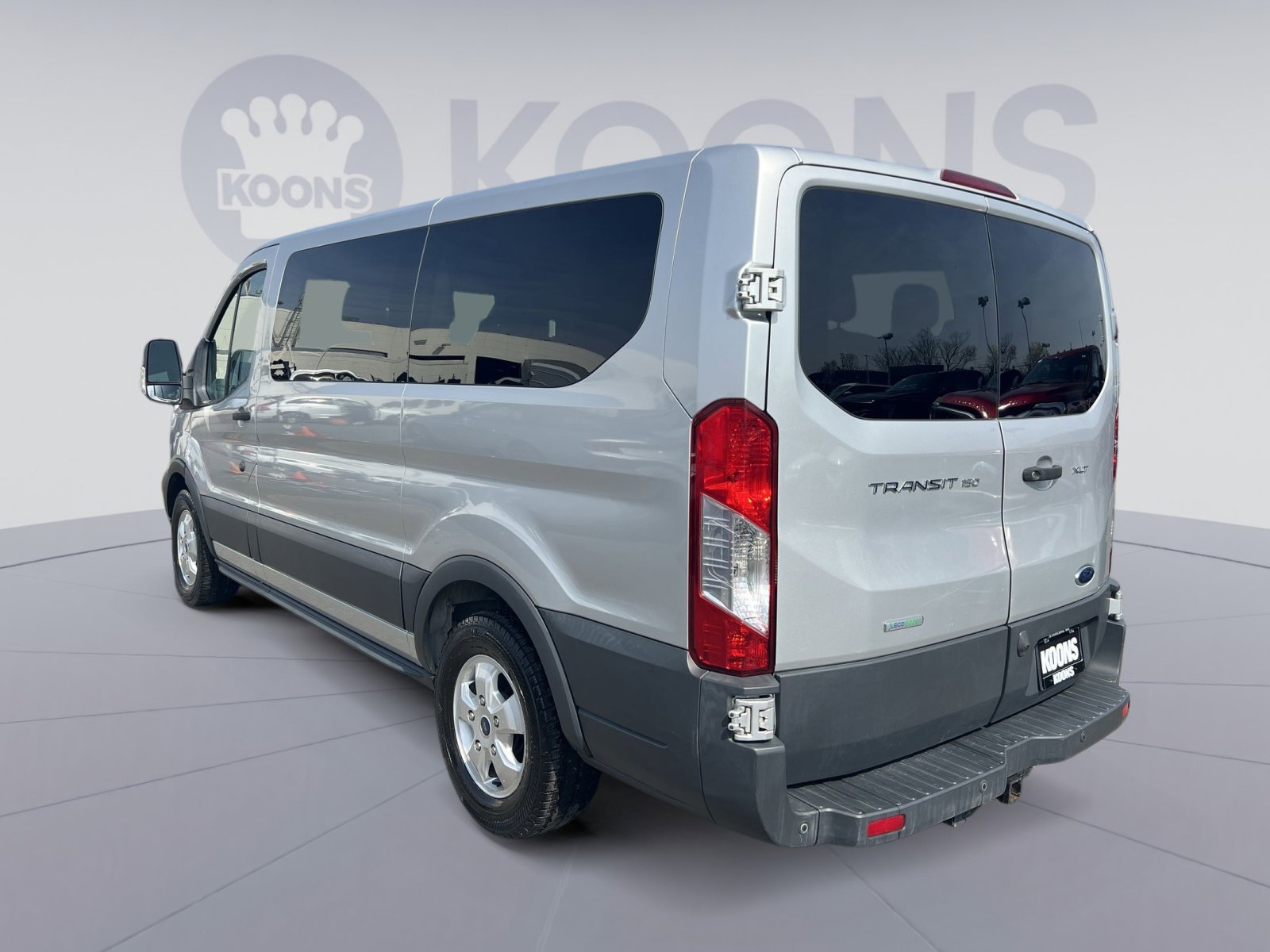 Certified 2018 Ford Transit 150 XLT image 4