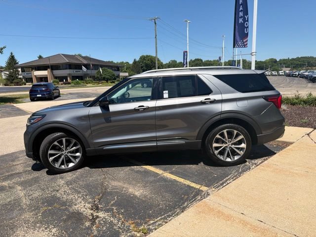 Certified 2025 Ford Explorer Platinum w/ Ultimate Package AWD/4WD image 4