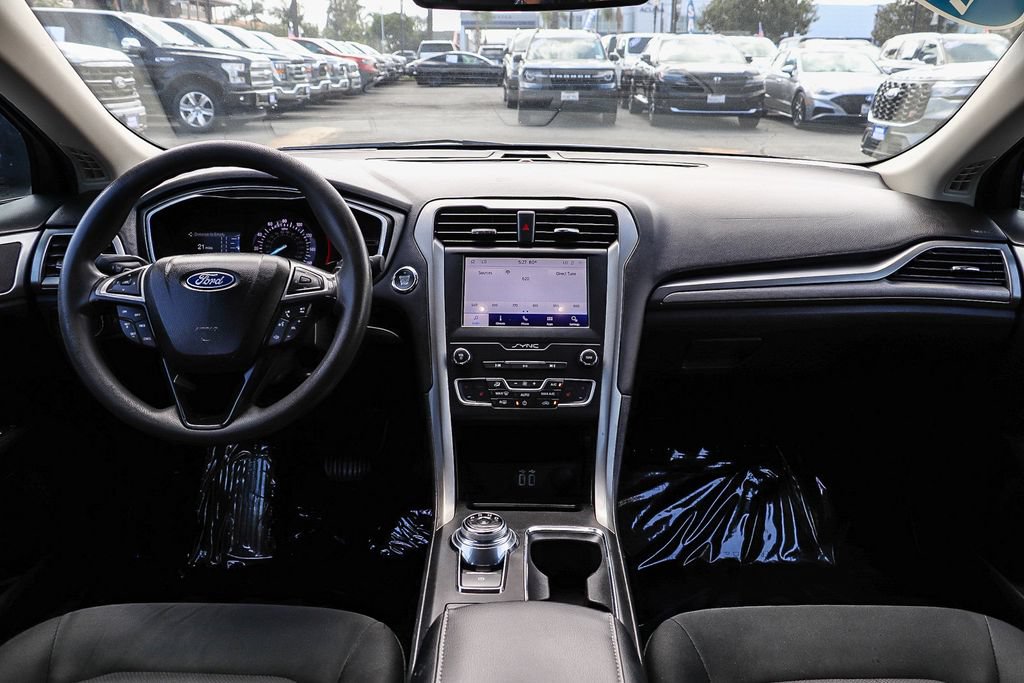 Certified 2020 Ford Fusion SE AWD/4WD image 13