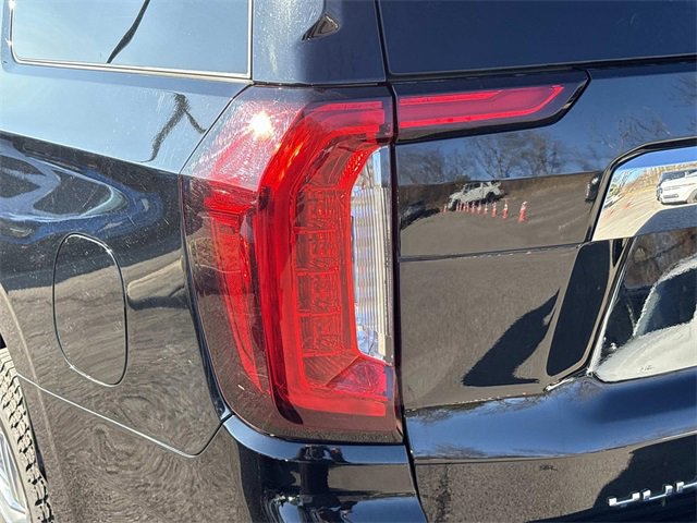 Used 2021 GMC Yukon XL SLT image 11