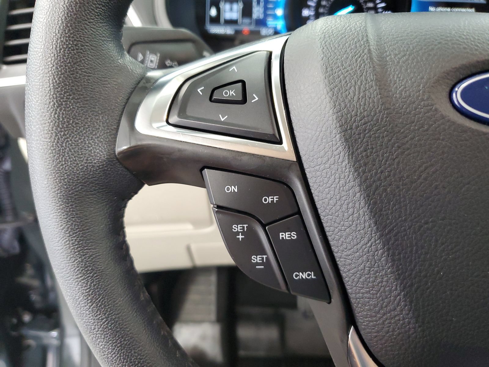 Certified 2024 Ford Edge Titanium AWD/4WD image 18