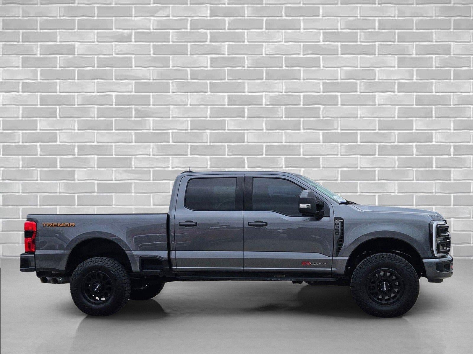 Certified 2024 Ford F350 4x4 Crew Cab Super Duty image 4