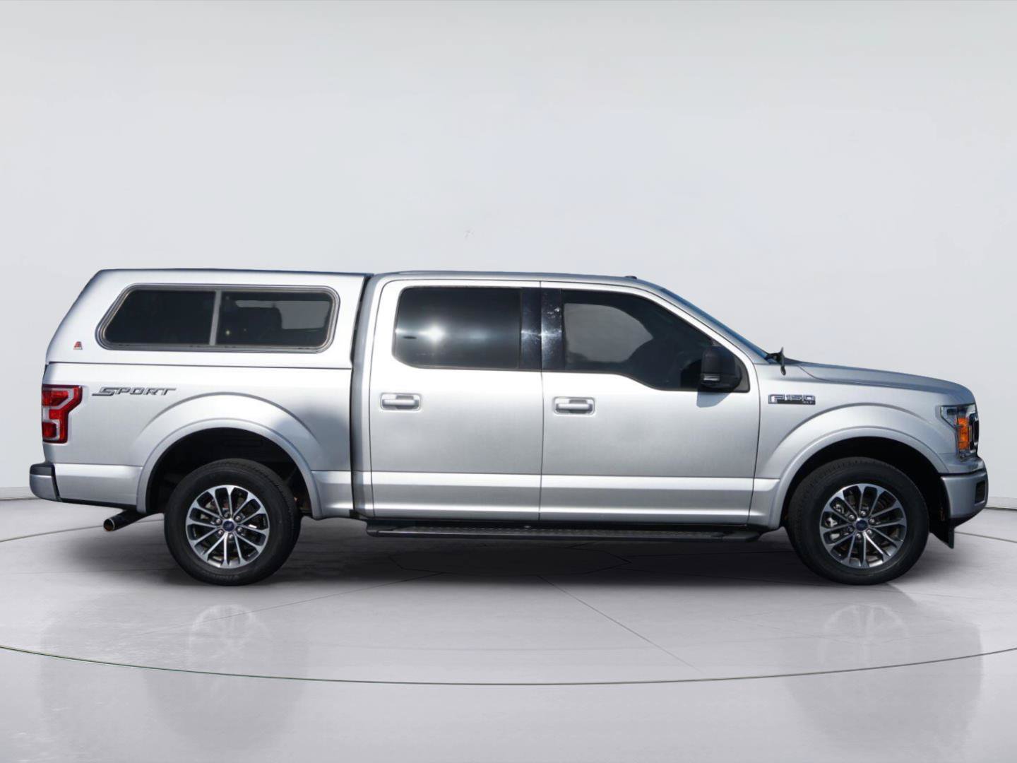 Certified 2018 Ford F150 XLT w/ Equipment Group 302A Luxury RWD image 6