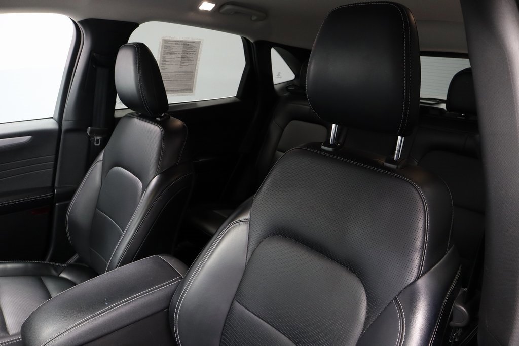 Certified 2025 Ford Escape Platinum image 27