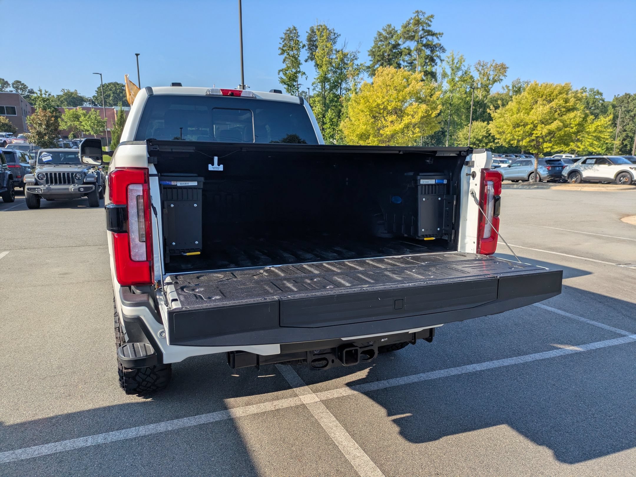 Certified 2026 Ford F250 Platinum w/ Platinum Plus Package AWD/4WD image 34