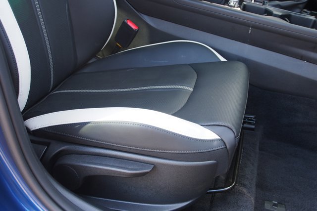 Used 2025 Kia K5 GT-Line w/ GT-Line Premium Package image 12