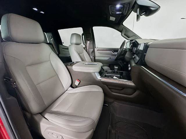 Used 2022 GMC Sierra 1500 SLT w/ SLT Premium Plus Package AWD/4WD image 15