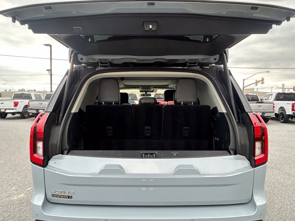 Certified 2025 Ford Expedition Active AWD/4WD image 25