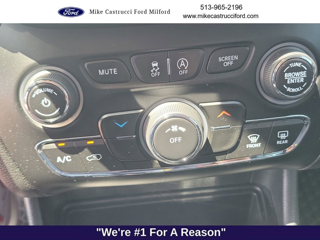 Used 2020 Jeep Cherokee Latitude AWD/4WD image 18