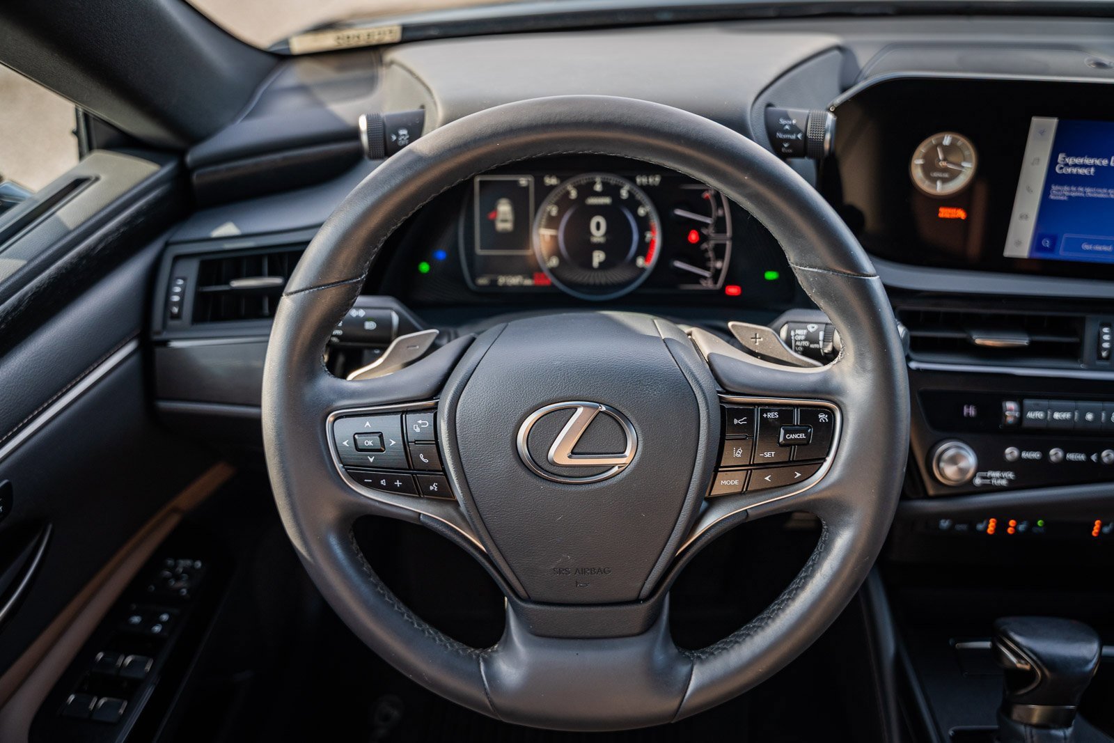 Used 2023 Lexus ES 350 w/ Premium Package image 34