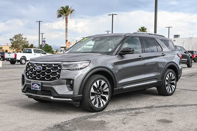 Certified 2025 Ford Explorer Platinum w/ LUX Leather Package AWD/4WD image 3