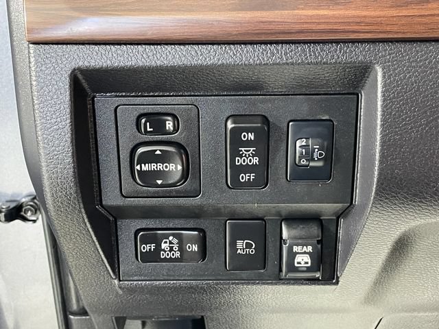 Used 2021 Toyota Tundra Limited w/ Limited Premium Package AWD/4WD image 14