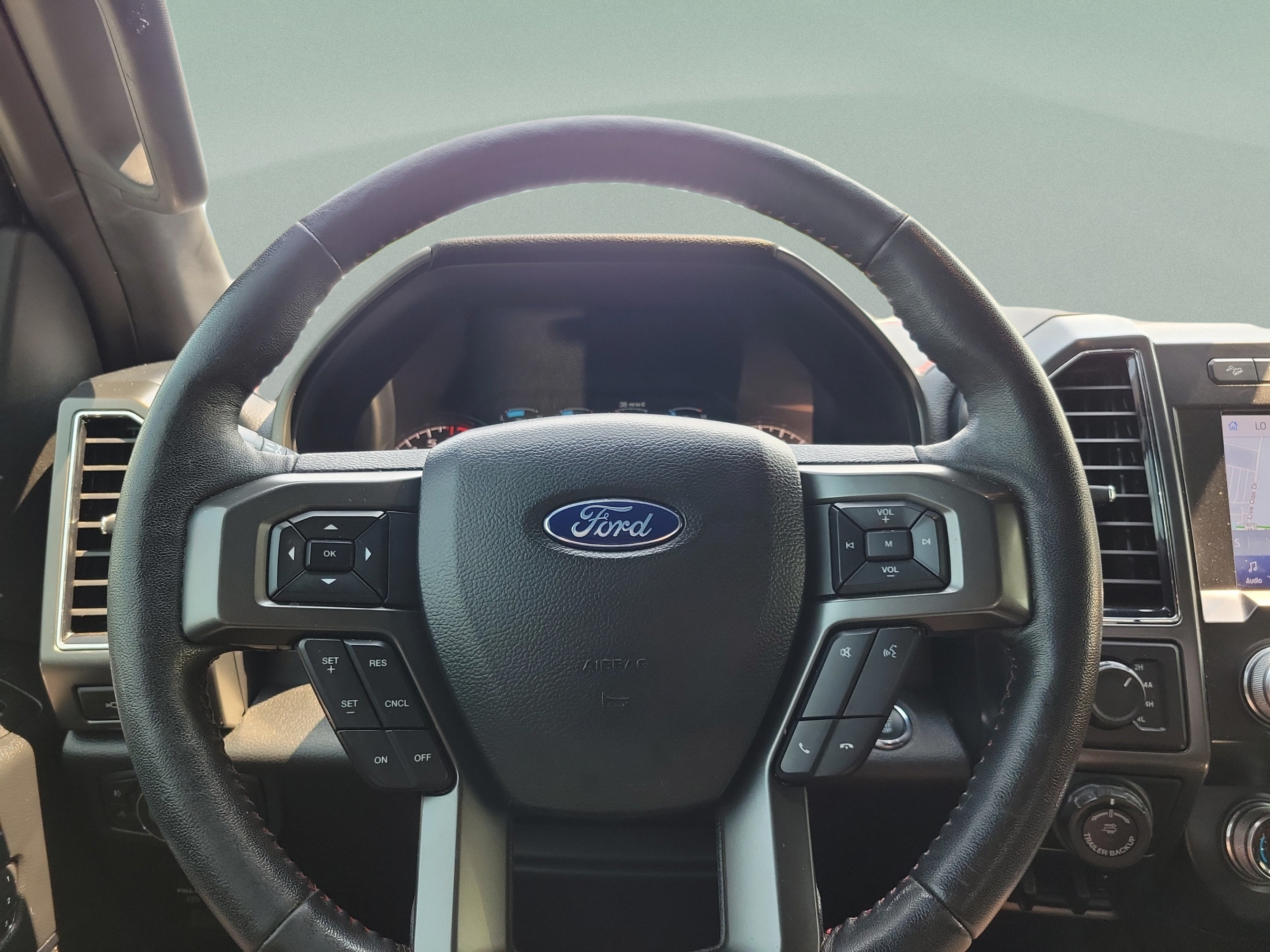 Certified 2020 Ford F150 Lariat w/ Equipment Group 502A Luxury AWD/4WD image 20