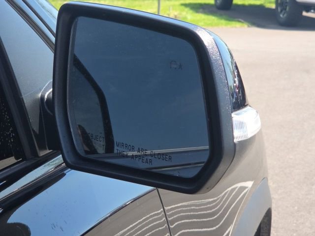 Used 2023 GMC Acadia SLT w/ Elevation Edition AWD/4WD image 6